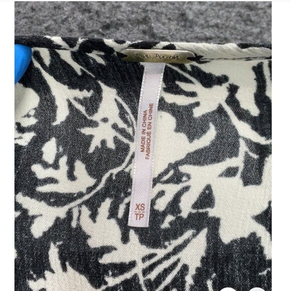 Free People Romper Size XS - Picture 3 of 3